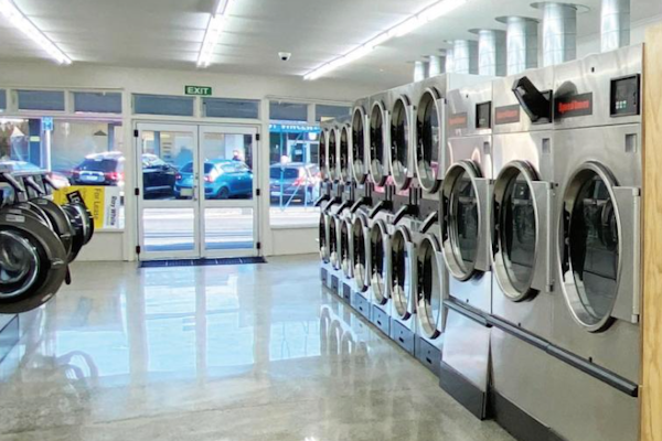 fogs Fogs Laundromat Greerton interior with Speed Queen machines